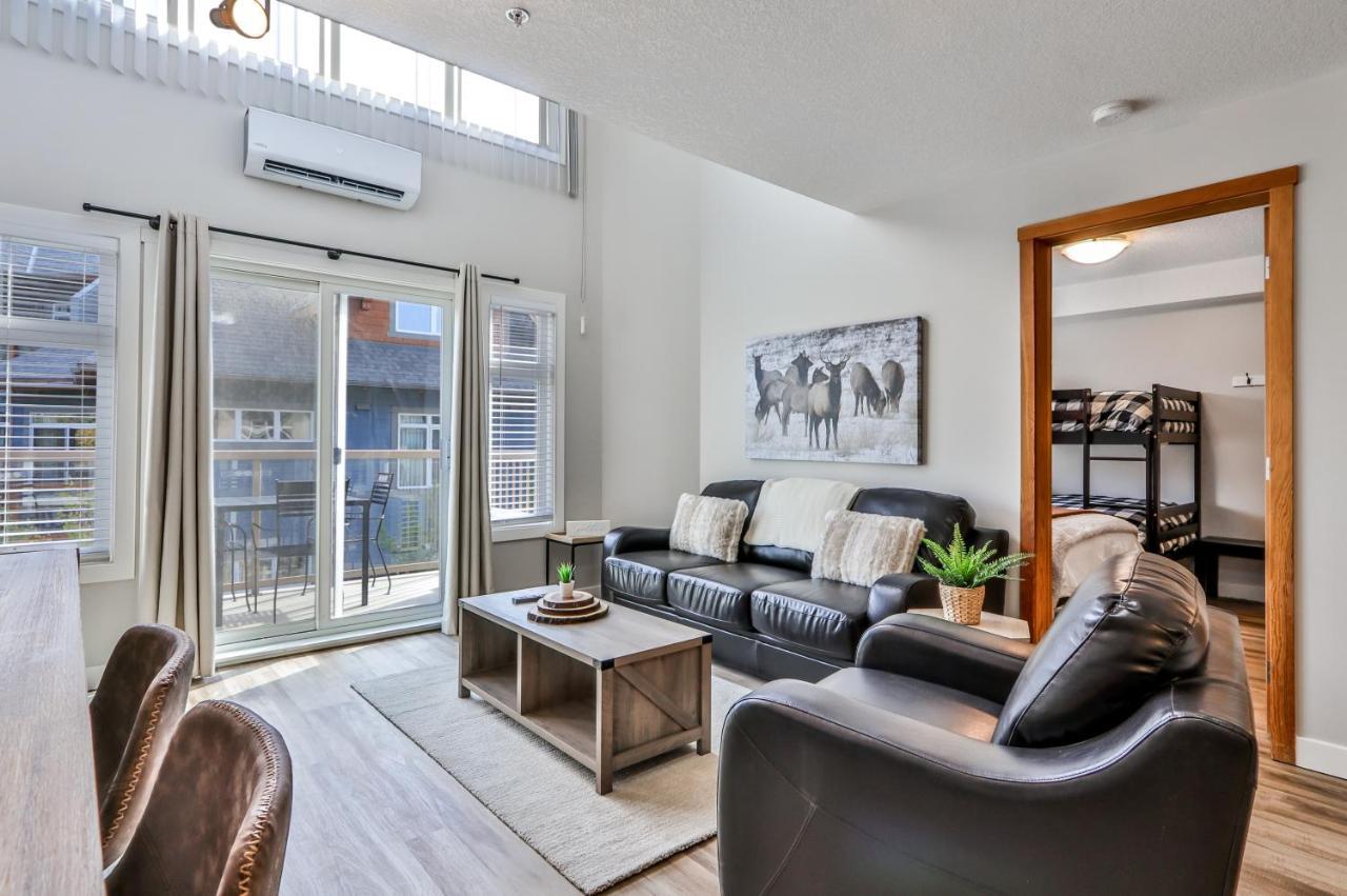 Charming 1 Bdrm Plus Loft With Views Managed By Little Sister Getaways Canmore Eksteriør bilde